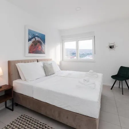 Luxury Bellavista Pag Town