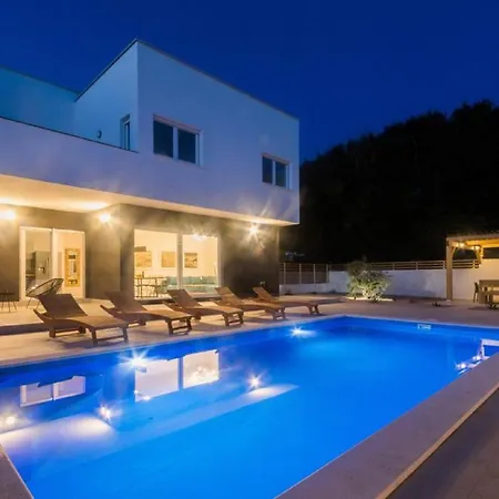 Luxury Bellavista Βίλα *